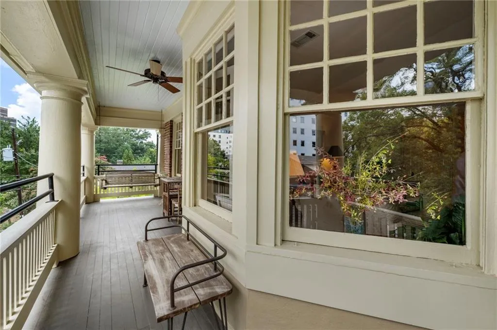 75 17th Street Ne Unit 8, Atlanta, Georgia 30309, 2 Bedrooms Bedrooms, ,2 BathroomsBathrooms,Residential,For Sale,75 17th Street Ne Unit 8,7624834