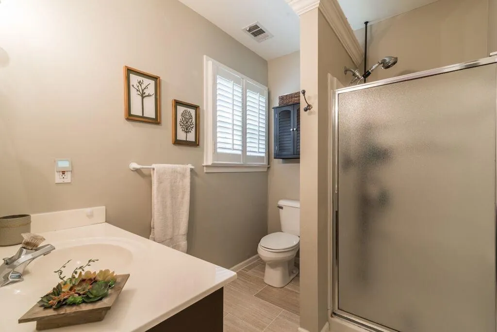 845 Starlight Drive, Atlanta, Georgia 30342, 4 Bedrooms Bedrooms, ,3 BathroomsBathrooms,Residential,Sold,845 Starlight Drive,5760707