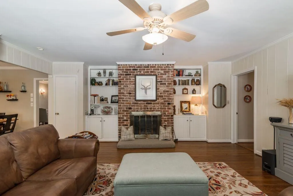 845 Starlight Drive, Atlanta, Georgia 30342, 4 Bedrooms Bedrooms, ,3 BathroomsBathrooms,Residential,Sold,845 Starlight Drive,5760707