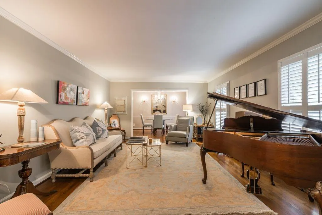 845 Starlight Drive, Atlanta, Georgia 30342, 4 Bedrooms Bedrooms, ,3 BathroomsBathrooms,Residential,Sold,845 Starlight Drive,5760707