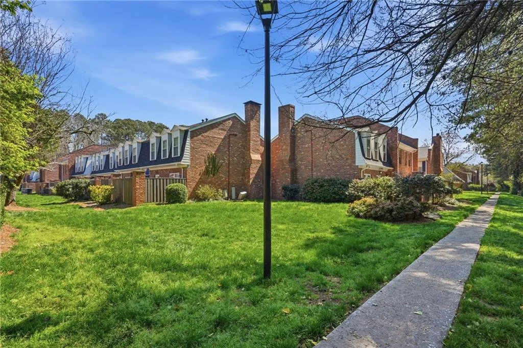 5 Independence Place Nw, Atlanta, Georgia 30318, 2 Bedrooms Bedrooms, 0 ,2 BathroomsBathrooms,Residential,For Sale,5 Independence Place Nw,7742154