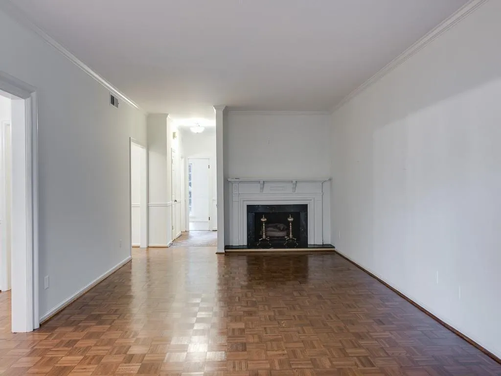 5225 Glenridge Drive, Atlanta, Georgia 30342, 3 Bedrooms Bedrooms, ,3 BathroomsBathrooms,Residential,Sold,5225 Glenridge Drive,6608888
