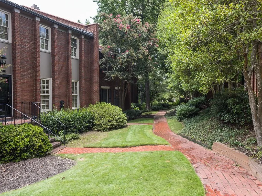 5225 Glenridge Drive, Atlanta, Georgia 30342, 3 Bedrooms Bedrooms, ,3 BathroomsBathrooms,Residential,Sold,5225 Glenridge Drive,6608888