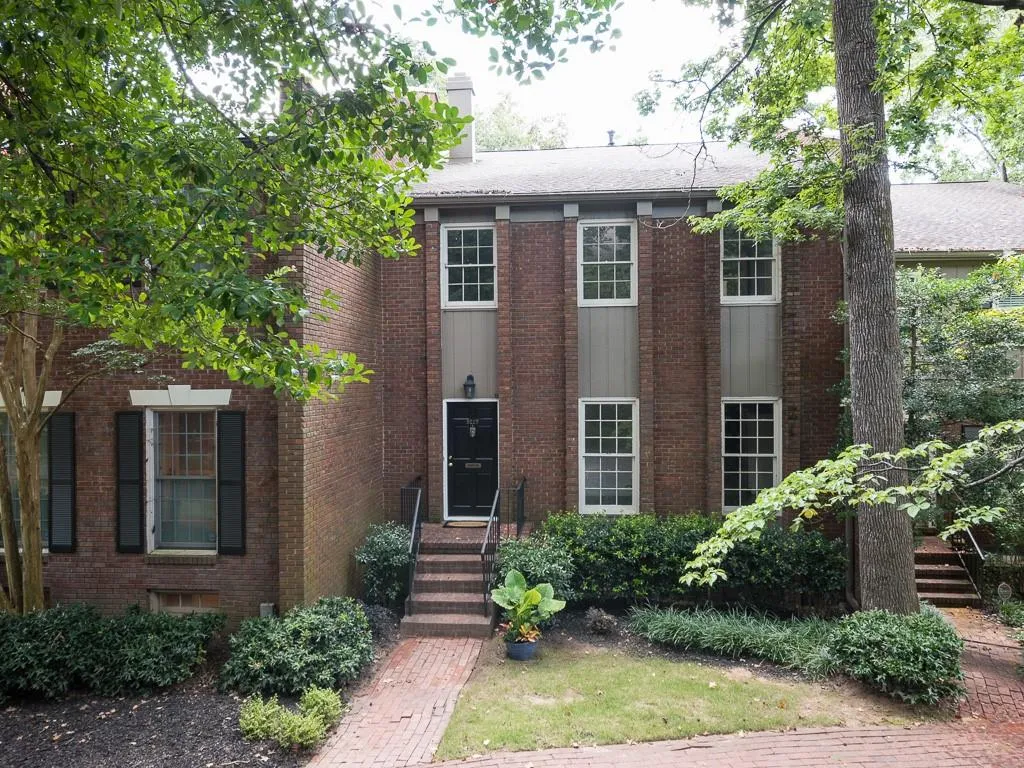 5225 Glenridge Drive, Atlanta, Georgia 30342, 3 Bedrooms Bedrooms, ,3 BathroomsBathrooms,Residential,Sold,5225 Glenridge Drive,6608888