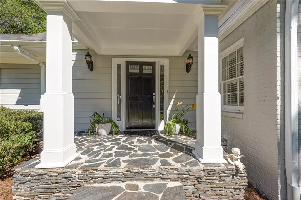 2976 Dale Drive Ne, Atlanta, Georgia 30305, 3 Bedrooms Bedrooms, ,3 BathroomsBathrooms,Residential,Sold,2976 Dale Drive Ne,5757425