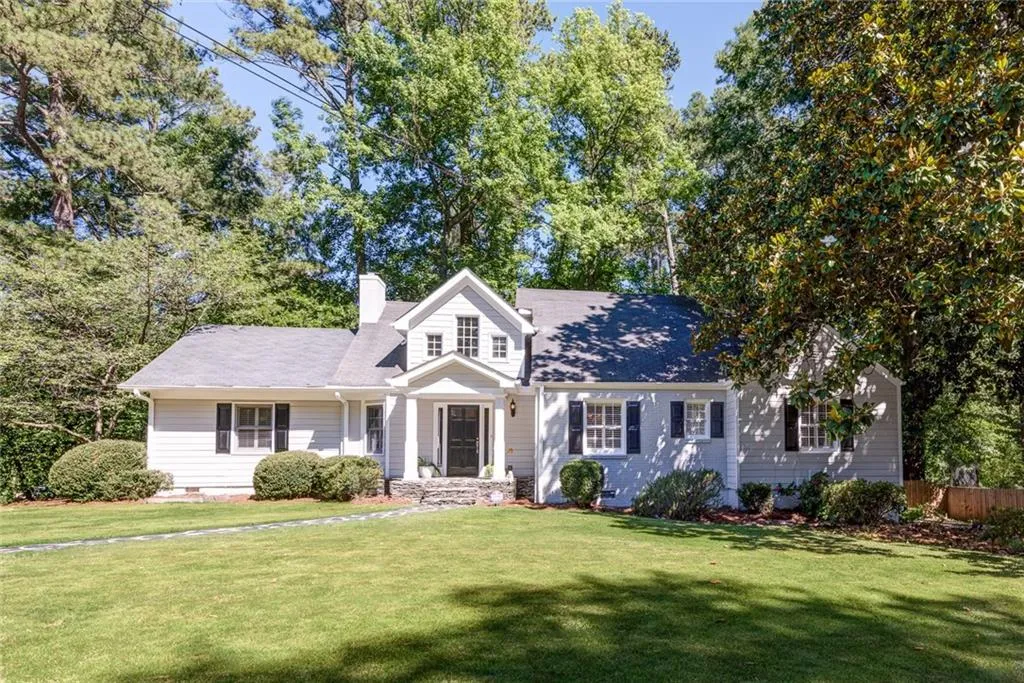 2976 Dale Drive Ne, Atlanta, Georgia 30305, 3 Bedrooms Bedrooms, ,3 BathroomsBathrooms,Residential,Sold,2976 Dale Drive Ne,5757425
