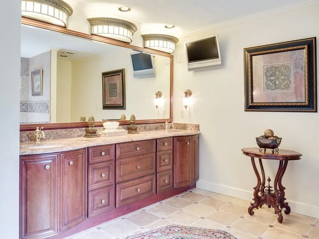 305 Skyridge Drive, Atlanta, Georgia 30350, 4 Bedrooms Bedrooms, ,3 BathroomsBathrooms,Residential,Sold,305 Skyridge Drive,5683173