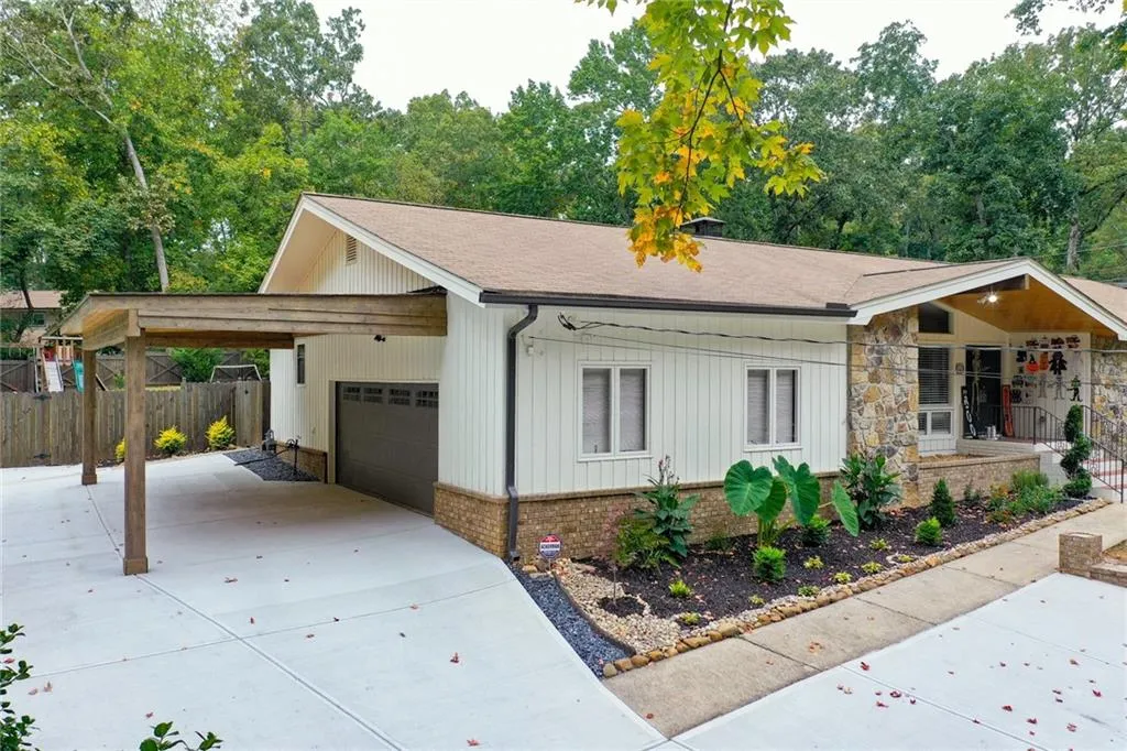 7270 Northgreen Drive, Sandy Springs, Georgia 30328, 4 Bedrooms Bedrooms, ,2 BathroomsBathrooms,Residential,Sold,7270 Northgreen Drive,7168765