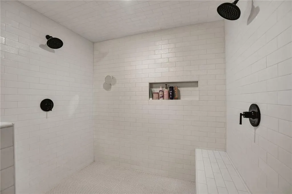 7270 Northgreen Drive, Sandy Springs, Georgia 30328, 4 Bedrooms Bedrooms, ,2 BathroomsBathrooms,Residential,Sold,7270 Northgreen Drive,7168765