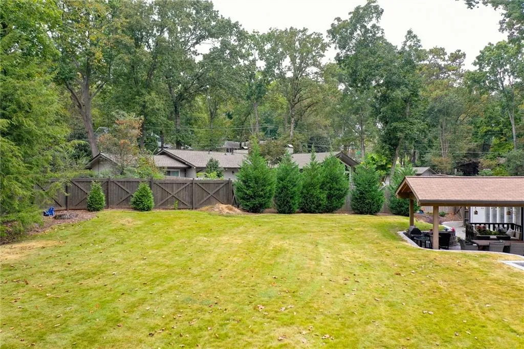 7270 Northgreen Drive, Sandy Springs, Georgia 30328, 4 Bedrooms Bedrooms, ,2 BathroomsBathrooms,Residential,Sold,7270 Northgreen Drive,7168765