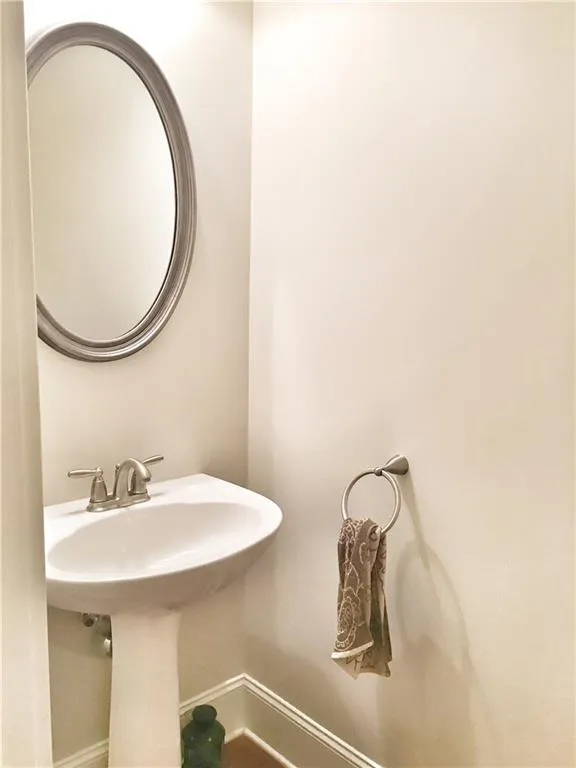 7730 Glisten Avenue, Atlanta, Georgia 30350, 3 Bedrooms Bedrooms, ,2 BathroomsBathrooms,Residential,Sold,7730 Glisten Avenue,5717458