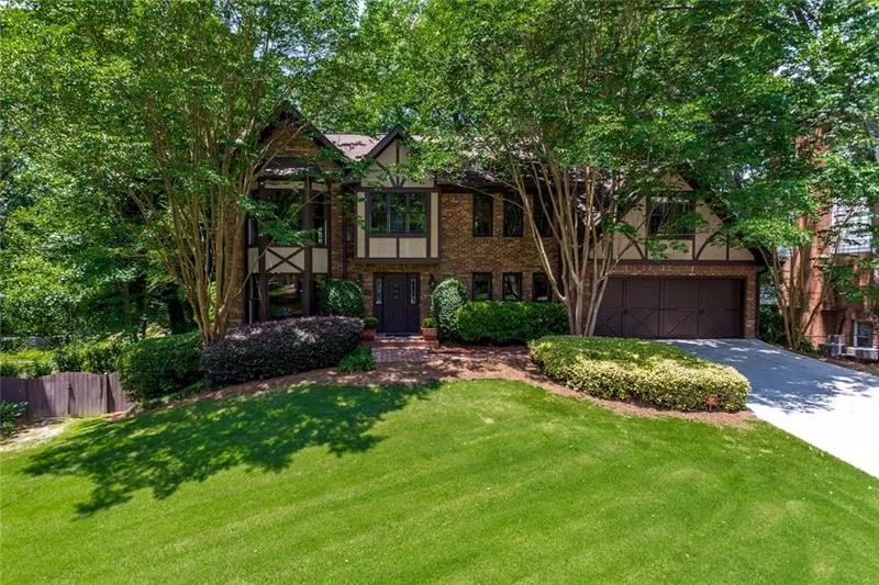 6785 Lisa Lane, Sandy Springs, Georgia 30338, 4 Bedrooms Bedrooms, ,2 BathroomsBathrooms,Residential,Sold,6785 Lisa Lane,6651066