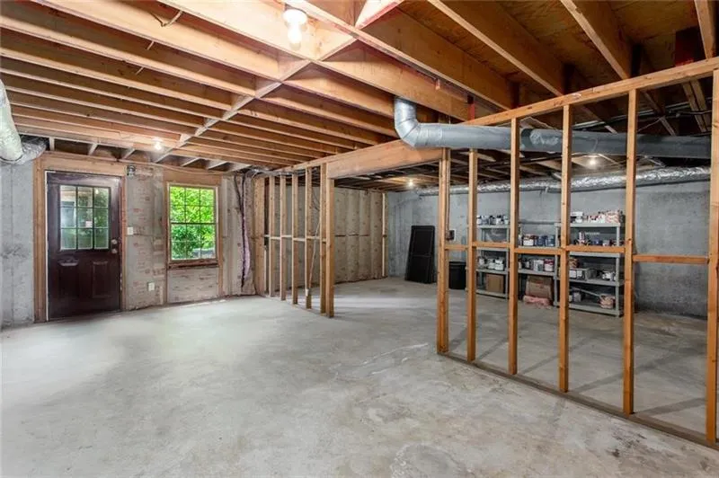 6785 Lisa Lane, Sandy Springs, Georgia 30338, 4 Bedrooms Bedrooms, ,2 BathroomsBathrooms,Residential,Sold,6785 Lisa Lane,6651066