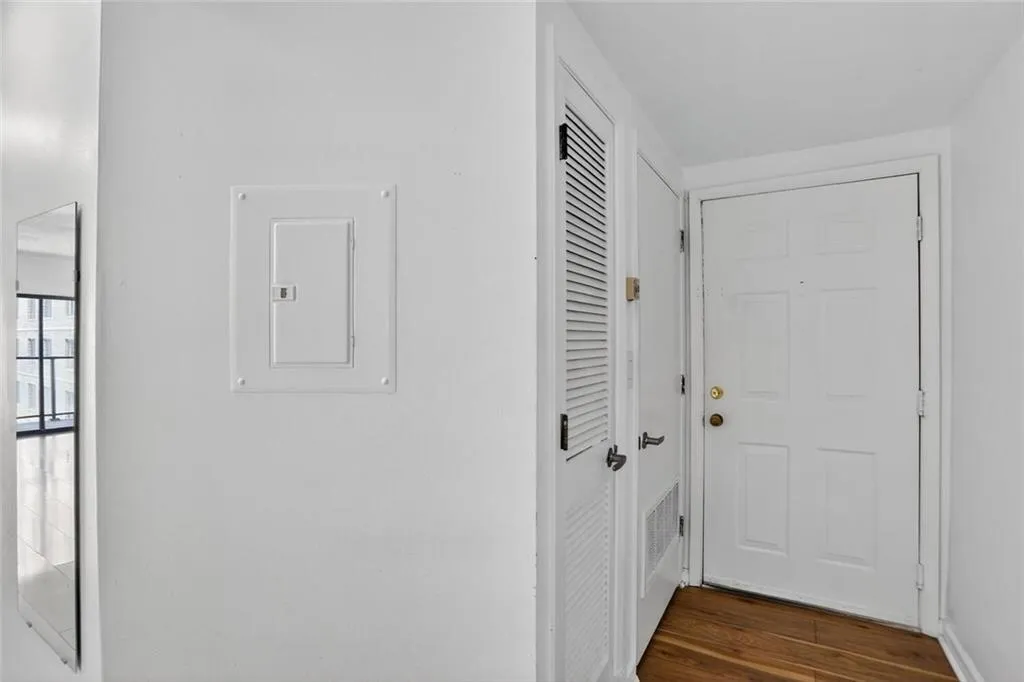 1280 W Peachtree Street Nw Unit 3014, Atlanta, Georgia 30309, ,1 BathroomBathrooms,Residential,For Sale,1280 W Peachtree Street Nw Unit 3014,7637668