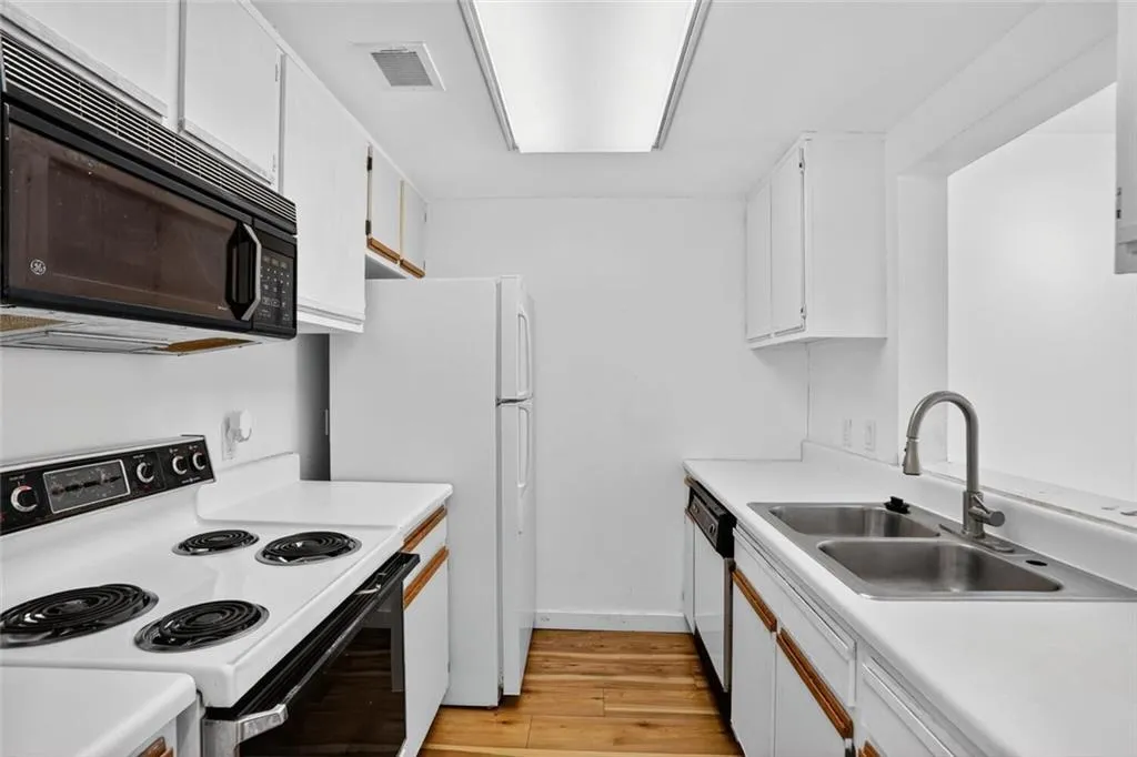 1280 W Peachtree Street Nw Unit 3014, Atlanta, Georgia 30309, ,1 BathroomBathrooms,Residential,For Sale,1280 W Peachtree Street Nw Unit 3014,7637668