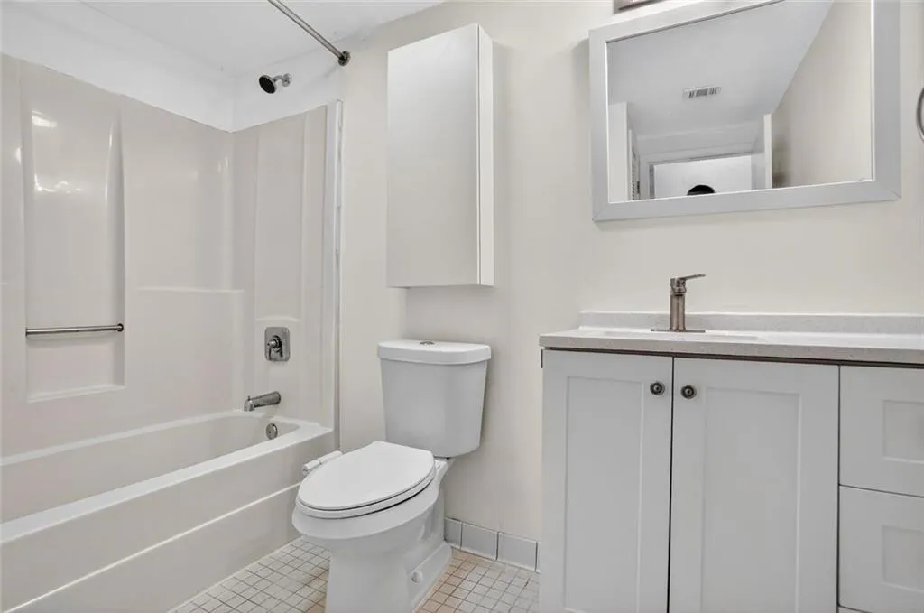 1280 W Peachtree Street Nw Unit 3014, Atlanta, Georgia 30309, ,1 BathroomBathrooms,Residential,For Sale,1280 W Peachtree Street Nw Unit 3014,7637668