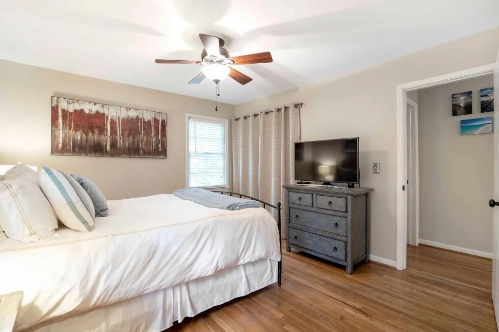 6460 N Hampton Drive, Sandy Springs, Georgia 30328, 4 Bedrooms Bedrooms, ,2 BathroomsBathrooms,Residential,Sold,6460 N Hampton Drive,6942751