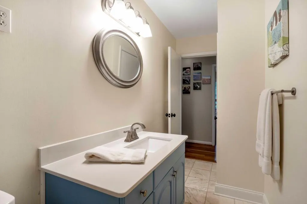 6460 N Hampton Drive, Sandy Springs, Georgia 30328, 4 Bedrooms Bedrooms, ,2 BathroomsBathrooms,Residential,Sold,6460 N Hampton Drive,6942751