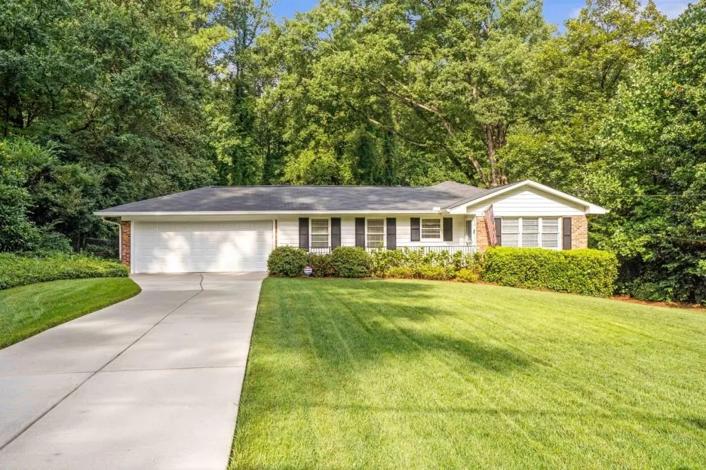 6460 N Hampton Drive, Sandy Springs, Georgia 30328, 4 Bedrooms Bedrooms, ,2 BathroomsBathrooms,Residential,Sold,6460 N Hampton Drive,6942751