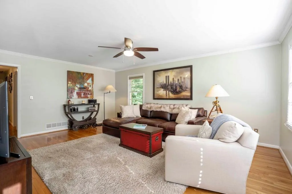 6460 N Hampton Drive, Sandy Springs, Georgia 30328, 4 Bedrooms Bedrooms, ,2 BathroomsBathrooms,Residential,Sold,6460 N Hampton Drive,6942751