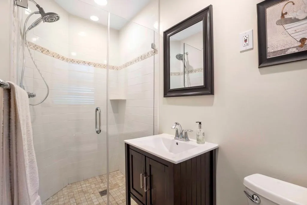 6460 N Hampton Drive, Sandy Springs, Georgia 30328, 4 Bedrooms Bedrooms, ,2 BathroomsBathrooms,Residential,Sold,6460 N Hampton Drive,6942751