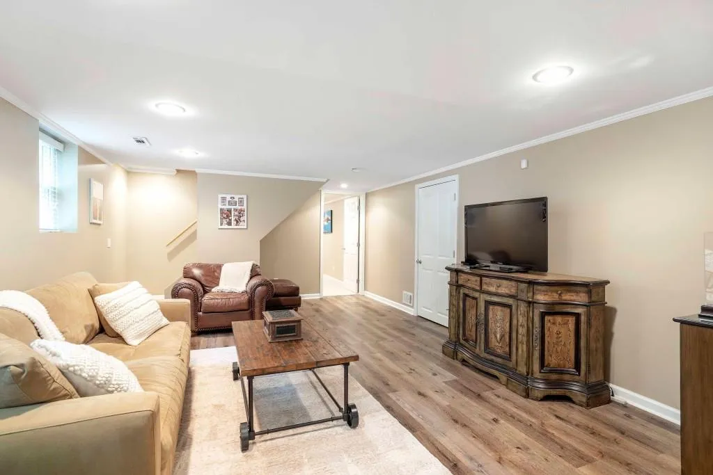 6460 N Hampton Drive, Sandy Springs, Georgia 30328, 4 Bedrooms Bedrooms, ,2 BathroomsBathrooms,Residential,Sold,6460 N Hampton Drive,6942751