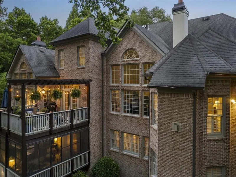 465 Verdi Lane, Sandy Springs, Georgia 30350, 6 Bedrooms Bedrooms, ,7 BathroomsBathrooms,Residential,Sold,465 Verdi Lane,7492545