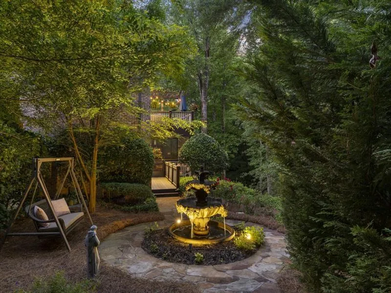 465 Verdi Lane, Sandy Springs, Georgia 30350, 6 Bedrooms Bedrooms, ,7 BathroomsBathrooms,Residential,Sold,465 Verdi Lane,7492545