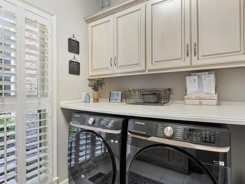 465 Verdi Lane, Sandy Springs, Georgia 30350, 6 Bedrooms Bedrooms, ,7 BathroomsBathrooms,Residential,Sold,465 Verdi Lane,7492545