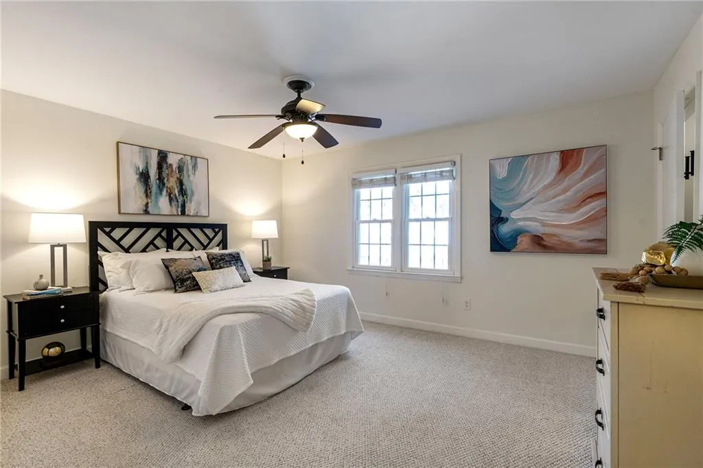 136 Peachtree Memorial Drive Nw Unit Ri2, Atlanta, Georgia 30309, 2 Bedrooms Bedrooms, ,1 BathroomBathrooms,Residential,For Sale,136 Peachtree Memorial Drive Nw Unit Ri2,7680504