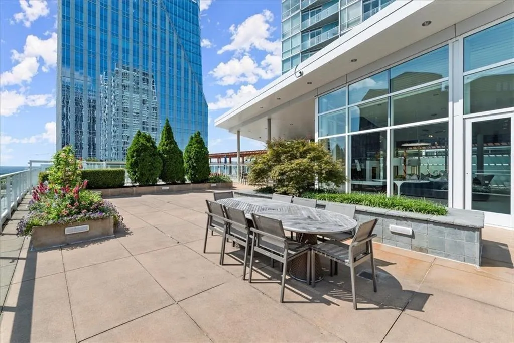 3325 Piedmont Road Ne Unit 2207, Atlanta, Georgia 30305, 2 Bedrooms Bedrooms, ,2 BathroomsBathrooms,Residential,For Sale,3325 Piedmont Road Ne Unit 2207,7663892