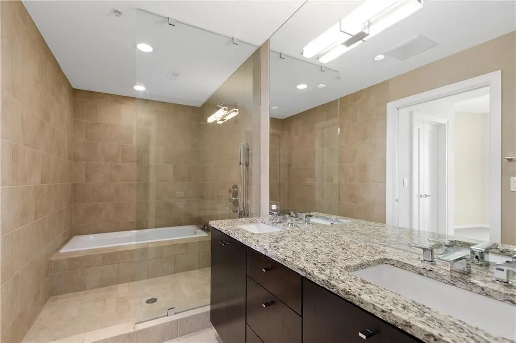 3325 Piedmont Road Ne Unit 2207, Atlanta, Georgia 30305, 2 Bedrooms Bedrooms, ,2 BathroomsBathrooms,Residential,For Sale,3325 Piedmont Road Ne Unit 2207,7663892