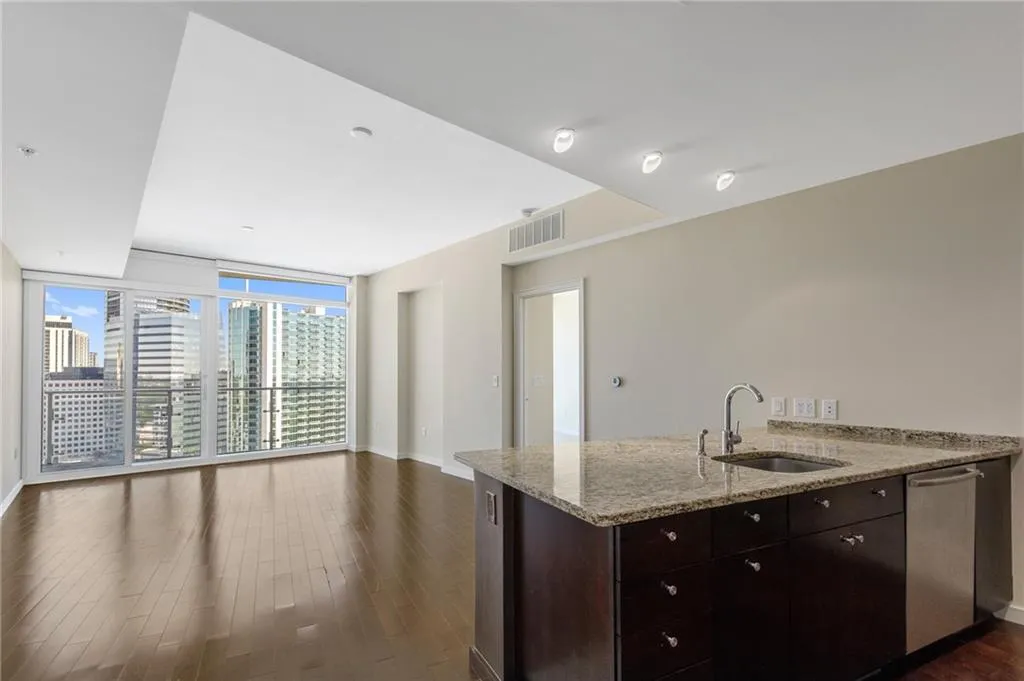 3325 Piedmont Road Ne Unit 2207, Atlanta, Georgia 30305, 2 Bedrooms Bedrooms, ,2 BathroomsBathrooms,Residential,For Sale,3325 Piedmont Road Ne Unit 2207,7663892
