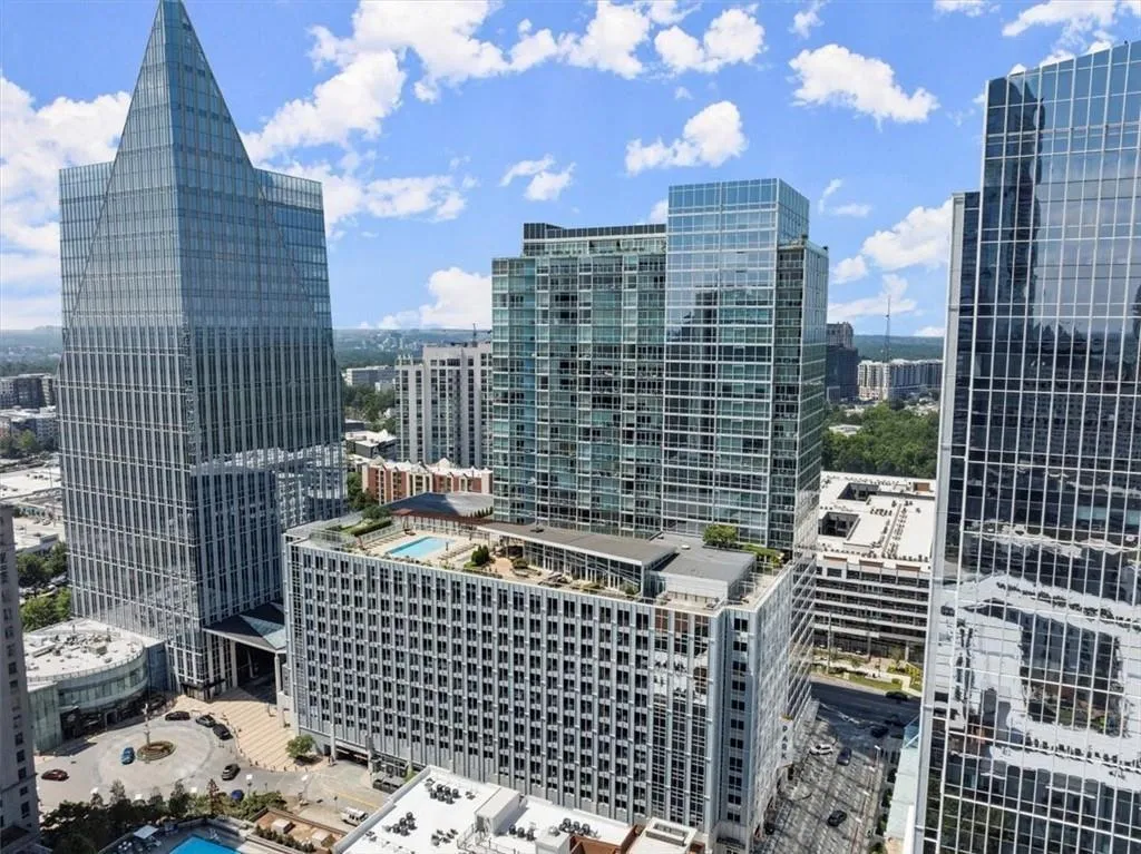 3325 Piedmont Road Ne Unit 2207, Atlanta, Georgia 30305, 2 Bedrooms Bedrooms, ,2 BathroomsBathrooms,Residential,For Sale,3325 Piedmont Road Ne Unit 2207,7663892