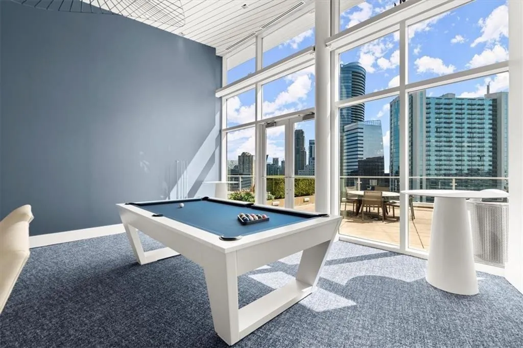 3325 Piedmont Road Ne Unit 2207, Atlanta, Georgia 30305, 2 Bedrooms Bedrooms, 0 ,2 BathroomsBathrooms,Residential,For Sale,3325 Piedmont Road Ne Unit 2207,7663892