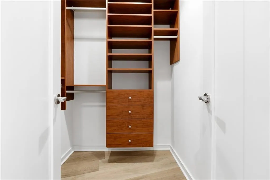 3325 Piedmont Road Ne Unit 2207, Atlanta, Georgia 30305, 2 Bedrooms Bedrooms, 0 ,2 BathroomsBathrooms,Residential,For Sale,3325 Piedmont Road Ne Unit 2207,7663892