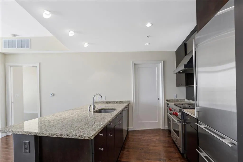 3325 Piedmont Road Ne Unit 2207, Atlanta, Georgia 30305, 2 Bedrooms Bedrooms, ,2 BathroomsBathrooms,Residential,For Sale,3325 Piedmont Road Ne Unit 2207,7663892