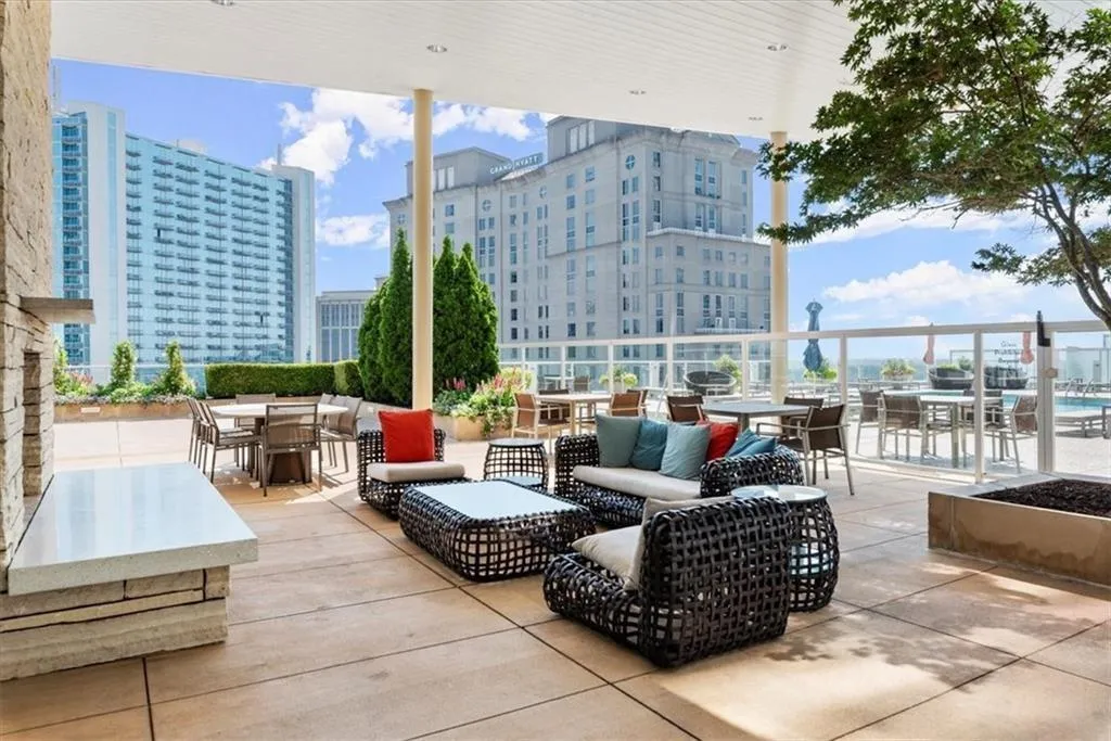 3325 Piedmont Road Ne Unit 2207, Atlanta, Georgia 30305, 2 Bedrooms Bedrooms, 0 ,2 BathroomsBathrooms,Residential,For Sale,3325 Piedmont Road Ne Unit 2207,7663892