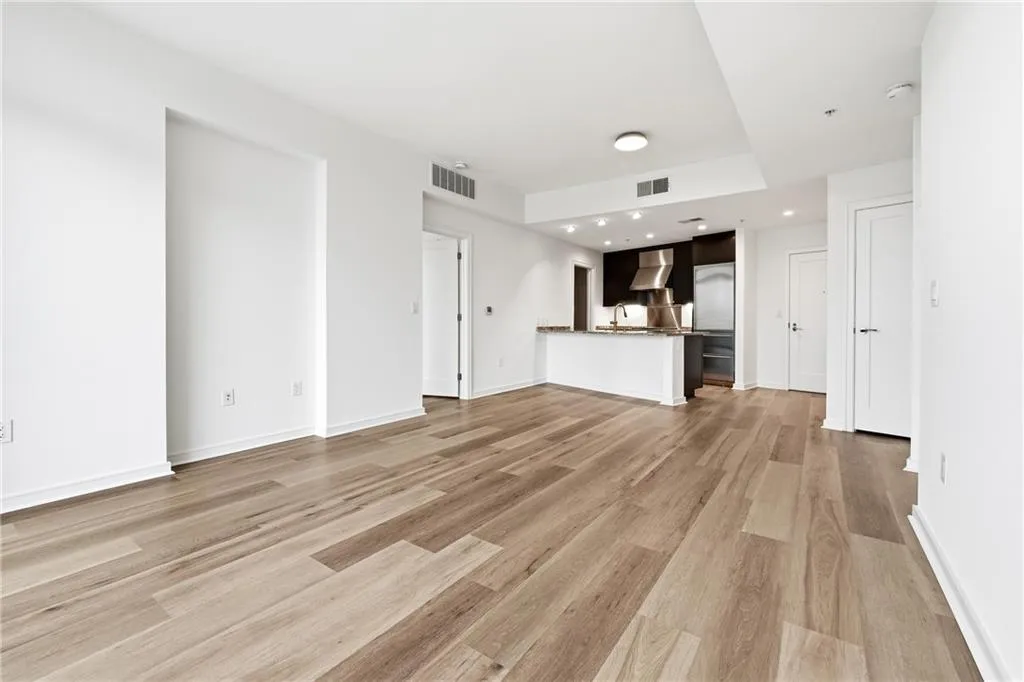 3325 Piedmont Road Ne Unit 2207, Atlanta, Georgia 30305, 2 Bedrooms Bedrooms, 0 ,2 BathroomsBathrooms,Residential,For Sale,3325 Piedmont Road Ne Unit 2207,7663892
