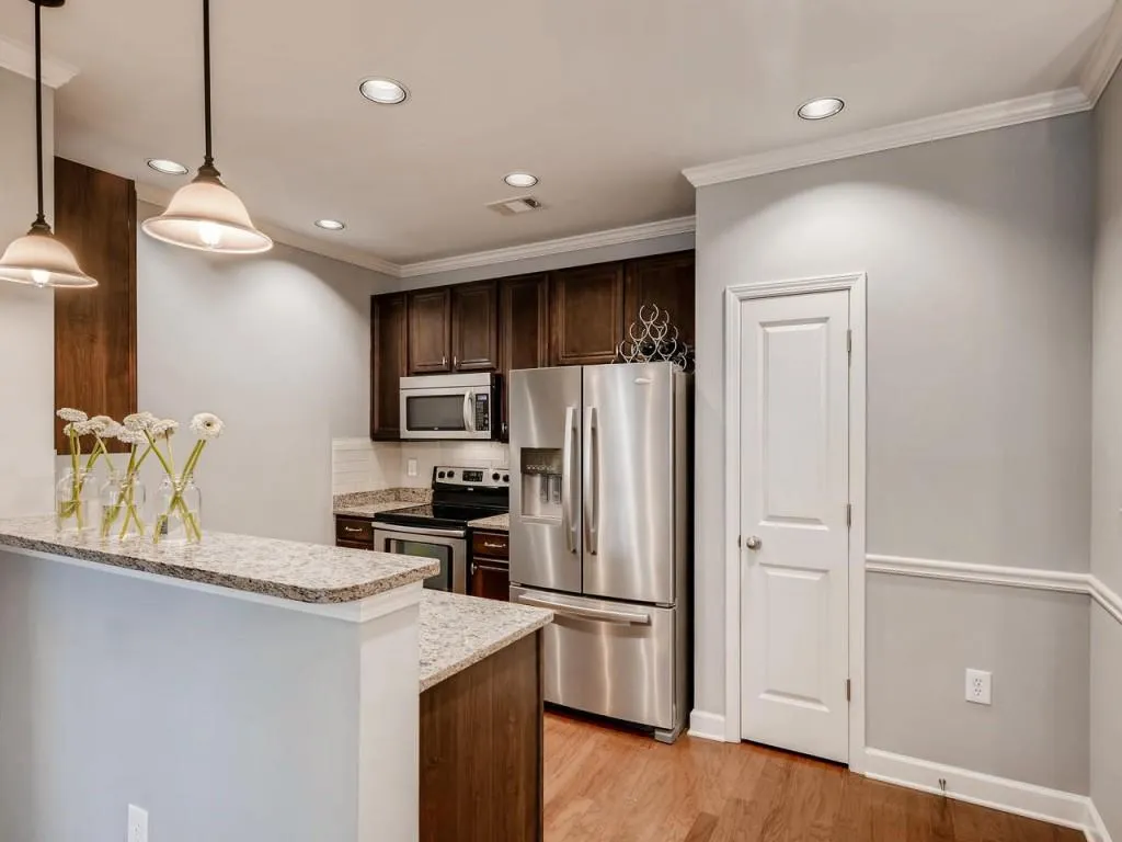 7265 Glisten Avenue Unit 120, Sandy Springs, Georgia 30328, 2 Bedrooms Bedrooms, ,2 BathroomsBathrooms,Residential,Sold,7265 Glisten Avenue Unit 120,6113679