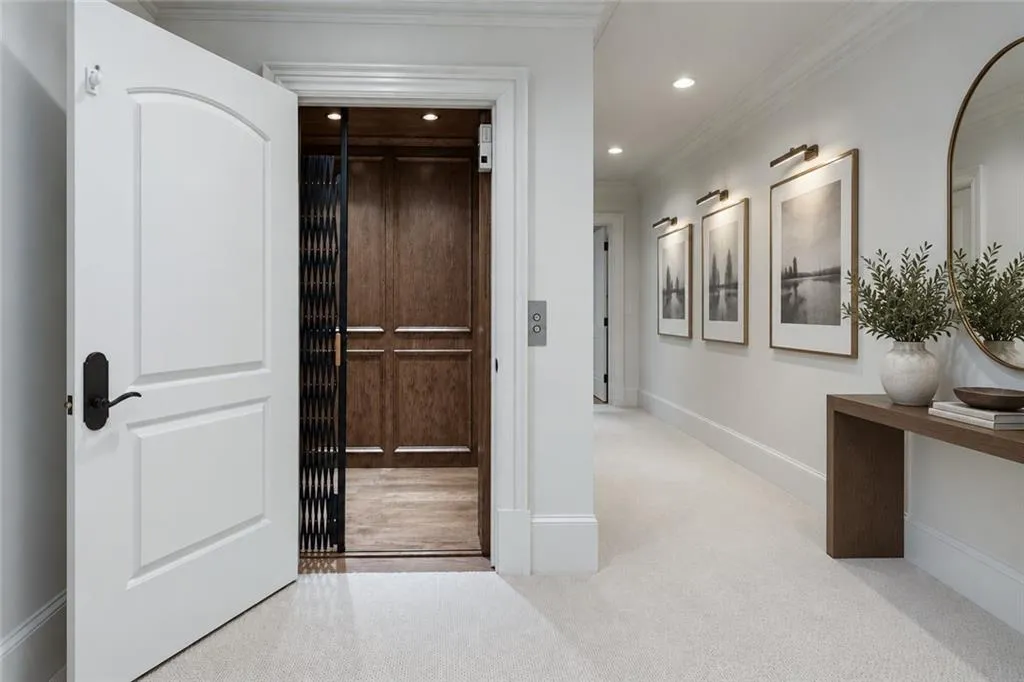Elevator on 3rd floor