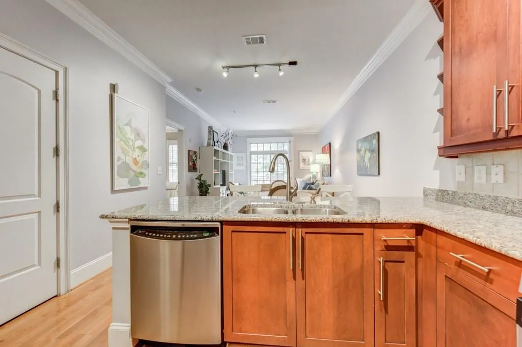 1055 Piedmont Avenue Ne Unit 211, Atlanta, Georgia 30309, 1 Bedroom Bedrooms, ,1 BathroomBathrooms,Residential,Sold,1055 Piedmont Avenue Ne Unit 211,6041247