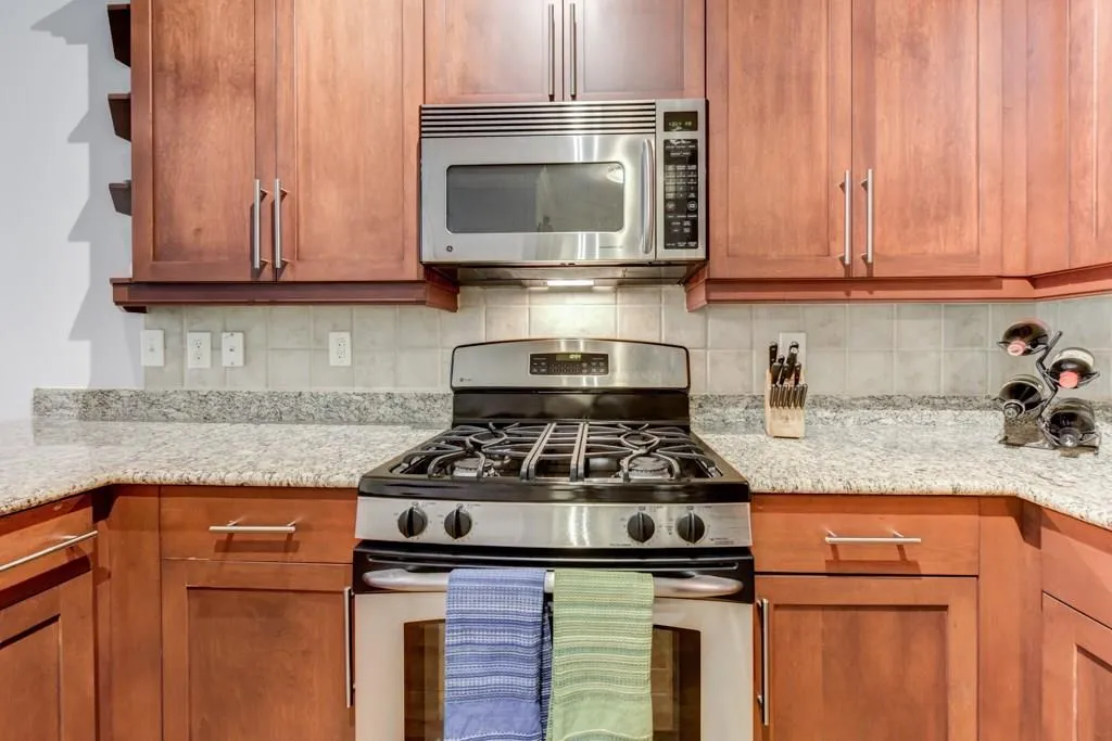 1055 Piedmont Avenue Ne Unit 211, Atlanta, Georgia 30309, 1 Bedroom Bedrooms, ,1 BathroomBathrooms,Residential,Sold,1055 Piedmont Avenue Ne Unit 211,6041247