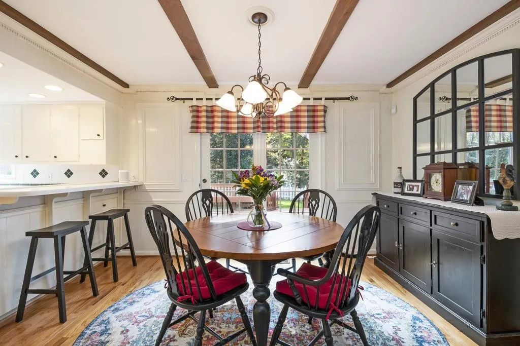 7150 Hunters Branch Drive, Sandy Springs, Georgia 30328, 4 Bedrooms Bedrooms, ,2 BathroomsBathrooms,Residential,Sold,7150 Hunters Branch Drive,7141509 7150 Hunters Branch Drive, Sandy Springs, Georgia 30328, 4 Bedrooms Bedrooms, ,2 BathroomsBathrooms,Residential,Sold,7150 Hunters Branch Drive,7141509