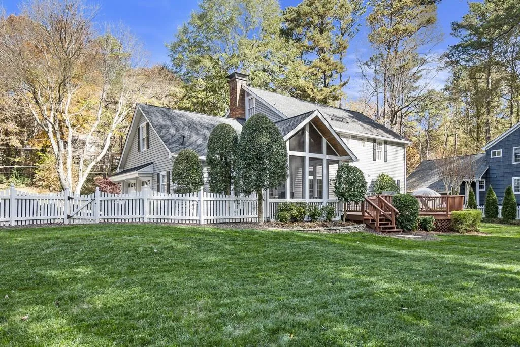 7150 Hunters Branch Drive, Sandy Springs, Georgia 30328, 4 Bedrooms Bedrooms, ,2 BathroomsBathrooms,Residential,Sold,7150 Hunters Branch Drive,7141509 7150 Hunters Branch Drive, Sandy Springs, Georgia 30328, 4 Bedrooms Bedrooms, ,2 BathroomsBathrooms,Residential,Sold,7150 Hunters Branch Drive,7141509