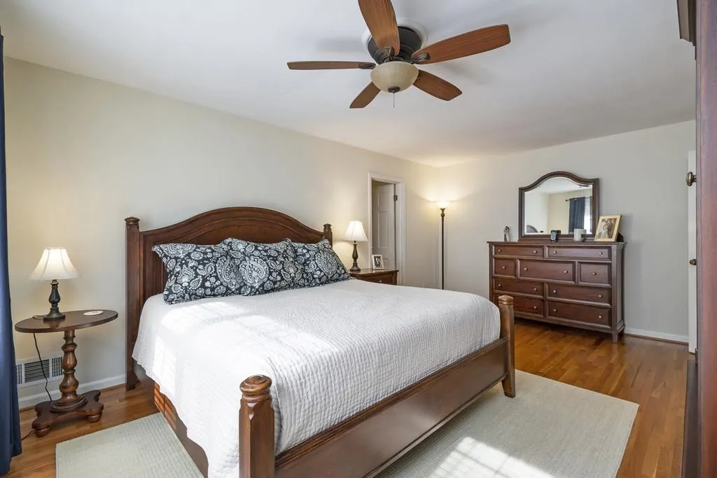 7150 Hunters Branch Drive, Sandy Springs, Georgia 30328, 4 Bedrooms Bedrooms, ,2 BathroomsBathrooms,Residential,Sold,7150 Hunters Branch Drive,7141509 7150 Hunters Branch Drive, Sandy Springs, Georgia 30328, 4 Bedrooms Bedrooms, ,2 BathroomsBathrooms,Residential,Sold,7150 Hunters Branch Drive,7141509