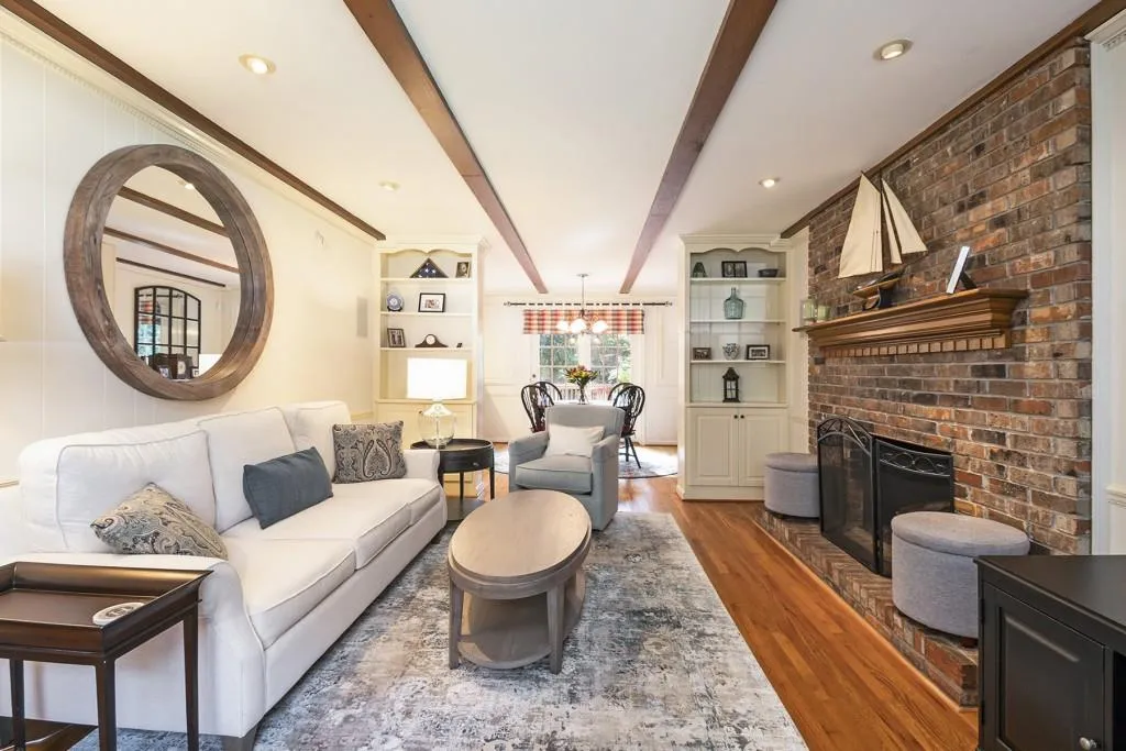 7150 Hunters Branch Drive, Sandy Springs, Georgia 30328, 4 Bedrooms Bedrooms, ,2 BathroomsBathrooms,Residential,Sold,7150 Hunters Branch Drive,7141509 7150 Hunters Branch Drive, Sandy Springs, Georgia 30328, 4 Bedrooms Bedrooms, ,2 BathroomsBathrooms,Residential,Sold,7150 Hunters Branch Drive,7141509