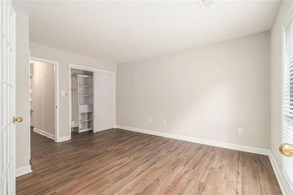 3201 Lenox Road Ne Unit 23, Atlanta, Georgia 30324, 2 Bedrooms Bedrooms, ,2 BathroomsBathrooms,Residential,For Sale,3201 Lenox Road Ne Unit 23,7595182