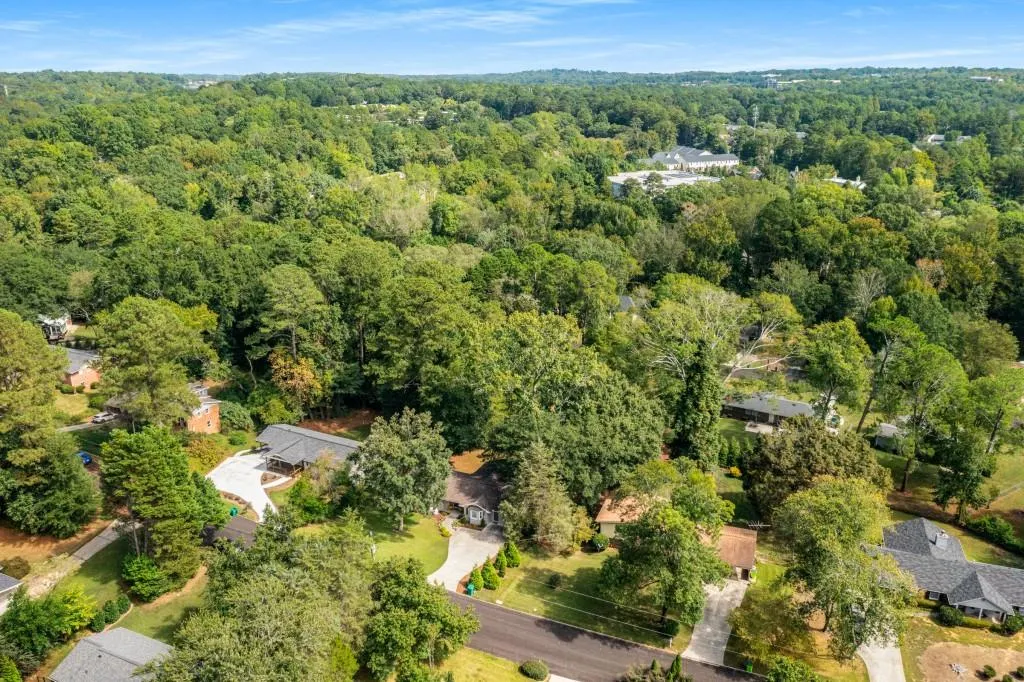 6825 Sunny Brook Lane, Atlanta, Georgia 30328, 3 Bedrooms Bedrooms, ,2 BathroomsBathrooms,Residential,For Sale,6825 Sunny Brook Lane,7670510