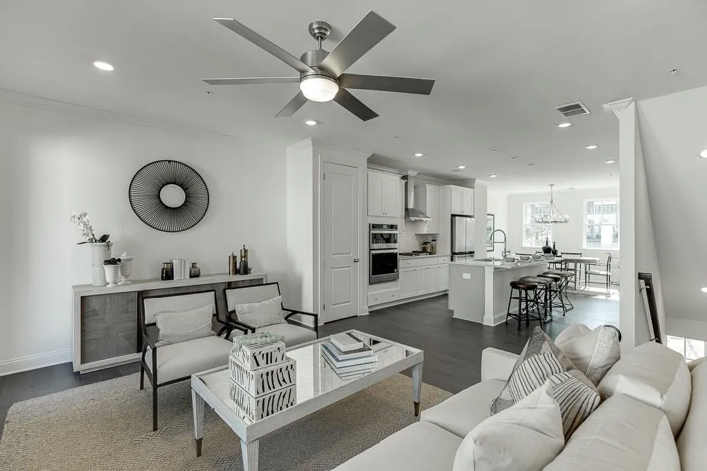 6523 Beacon Drive Unit 370, Sandy Springs, Georgia 30328, 3 Bedrooms Bedrooms, ,3 BathroomsBathrooms,Residential,Sold,6523 Beacon Drive Unit 370,6998811